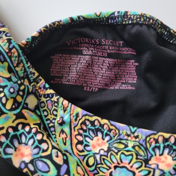 NWT Victoria's Secret Bikini Bottom, Size XS - Picture 2 of 2